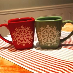 Starbucks 2004 Holiday Snowflake Pair of Red & Green Square 14 oz. Coffee Mugs